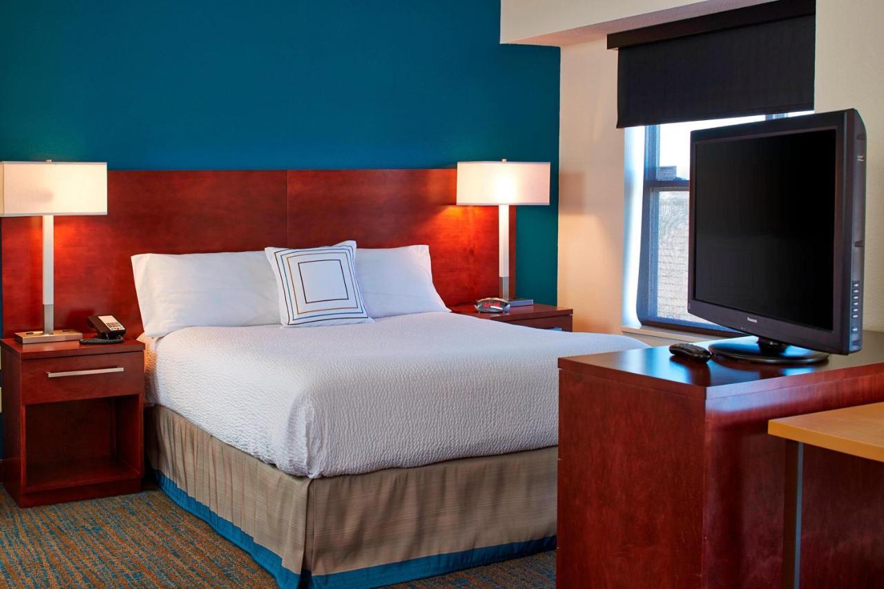 Residence Inn Minneapolis St. Paul/Roseville Buitenkant foto