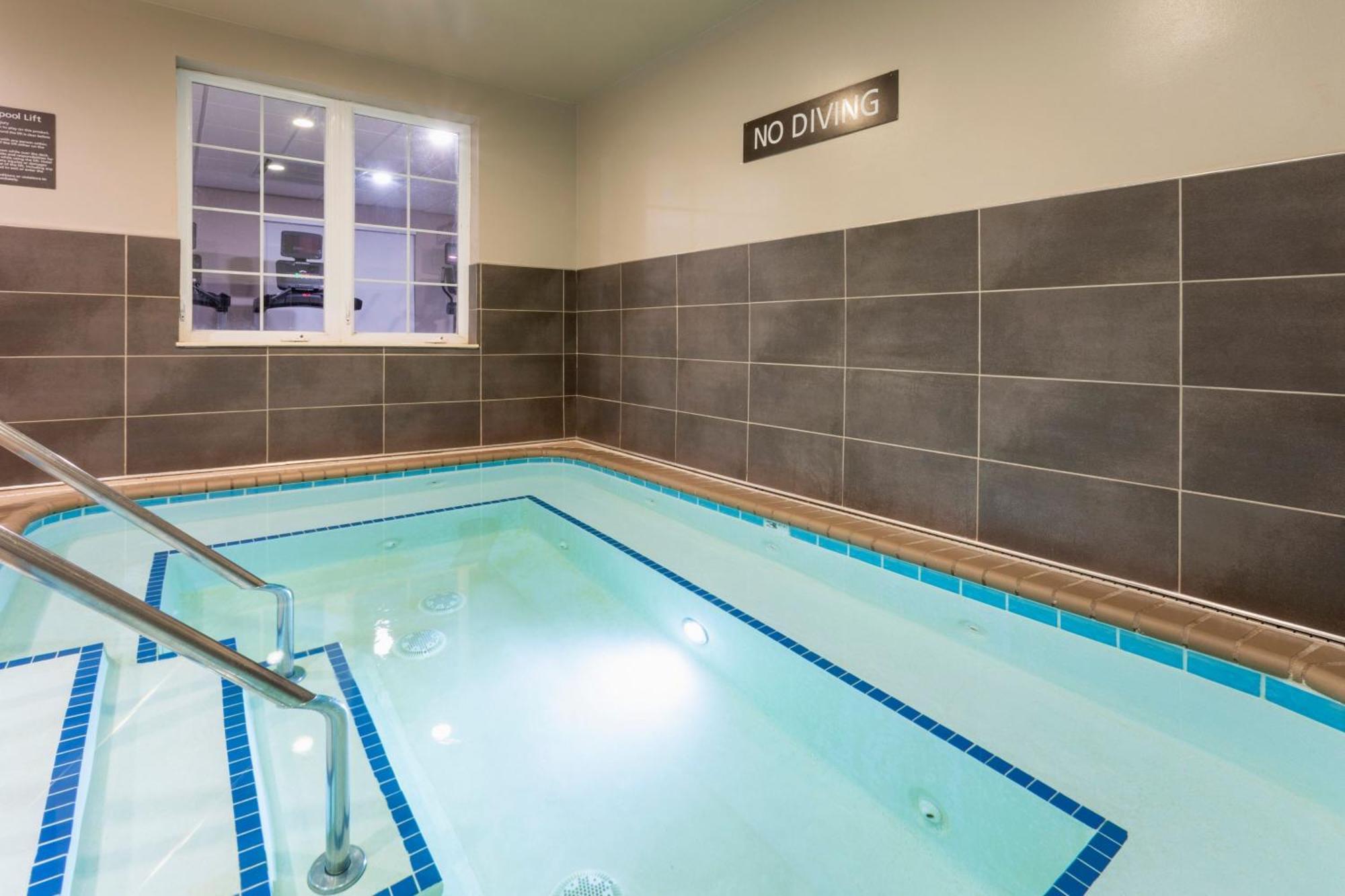 Residence Inn Minneapolis St. Paul/Roseville Buitenkant foto