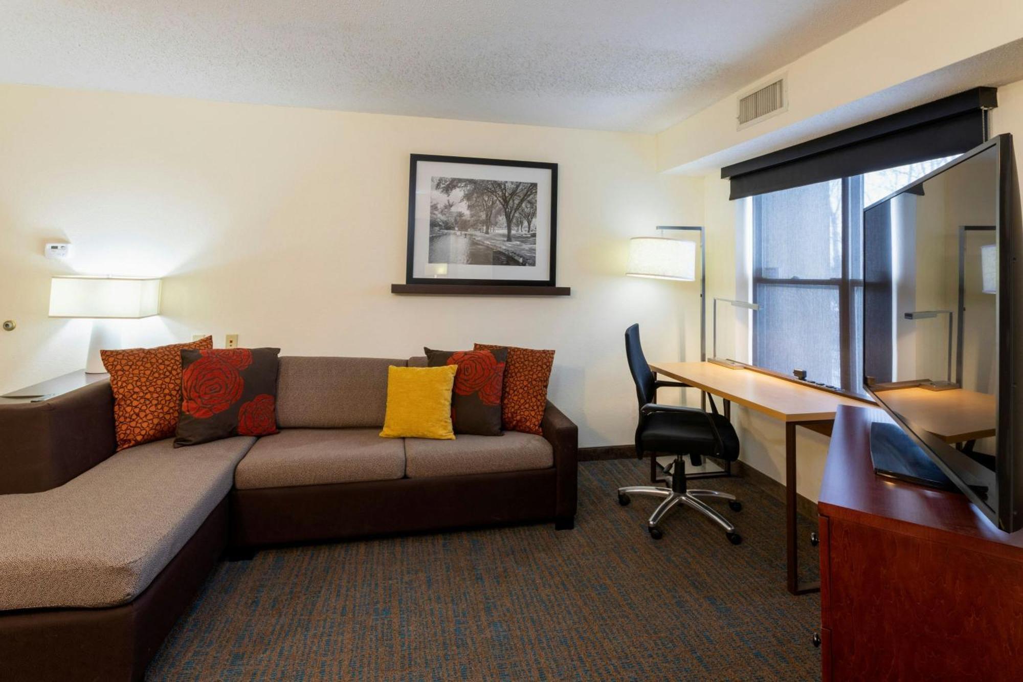 Residence Inn Minneapolis St. Paul/Roseville Buitenkant foto